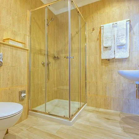 Casa León Royal Retreat Hotel 4*