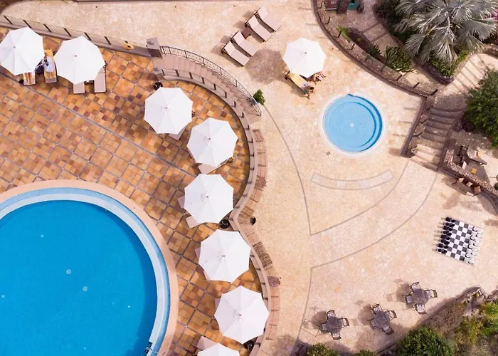 Casa Leon Royal Retreat