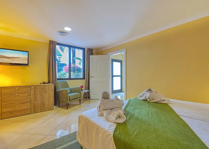 Hotel Casa Leon Royal Retreat 4*