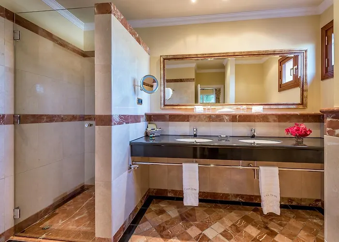 Hotel Casa Leon Royal Retreat 4*