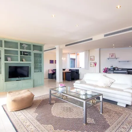 Casa Leon Royal Retreat