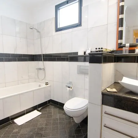 Hotell Casa Leon Royal Retreat 4*