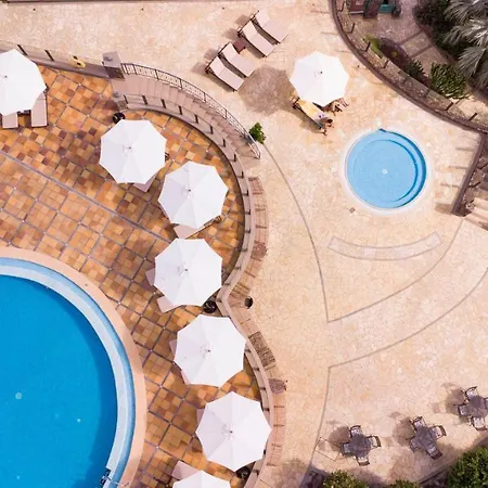 Casa Leon Royal Retreat