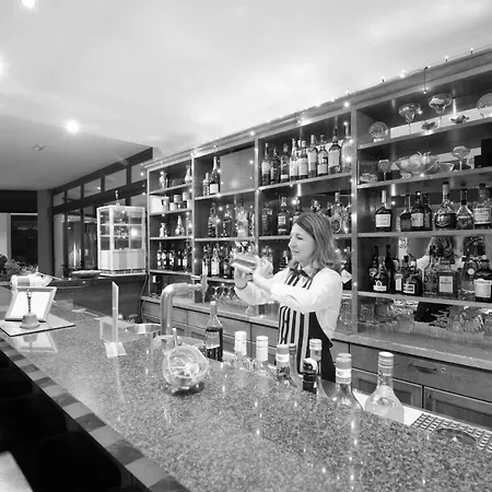 Casa Leon Royal Retreat