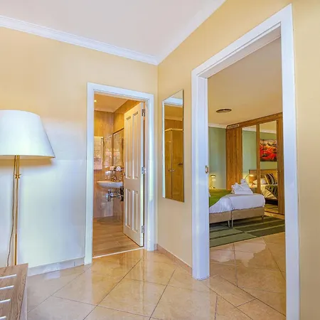 Hotell Casa Leon Royal Retreat